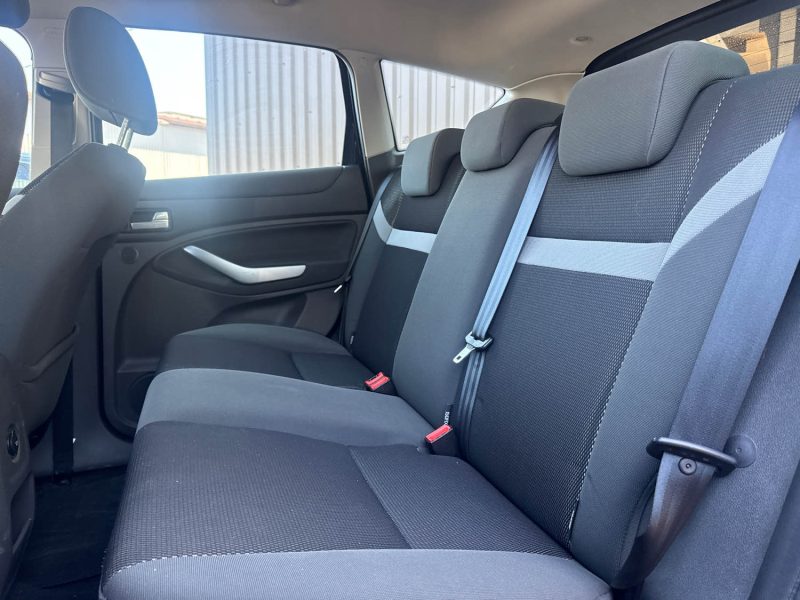 FORD KUGA 2.5T 200 TITANIUM 4X4 
