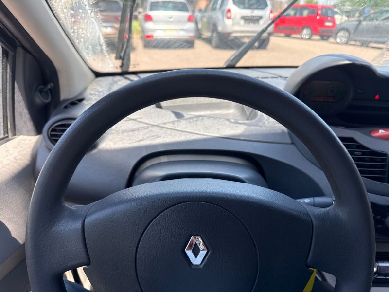 RENAULT TWINGO II 1.5 DCI 65 AUTHENTIQUE 