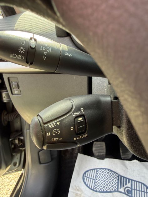 PEUGEOT 207 1.4I  75CV  2013
