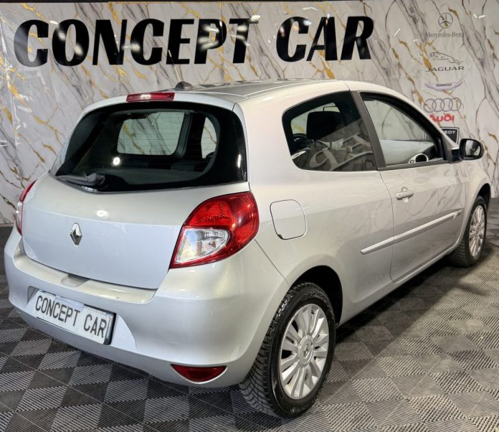 RENAULT CLIO 1.2 DYNAMIQUE 2009 - 48 433Kms - GPS - Premier Main - Distrib ok - Suivit RENAULT