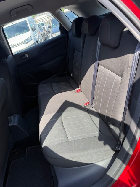 CITROEN C4 CONFORT1L4 ESSENCE  FAIBLE KILOMETRAGE 