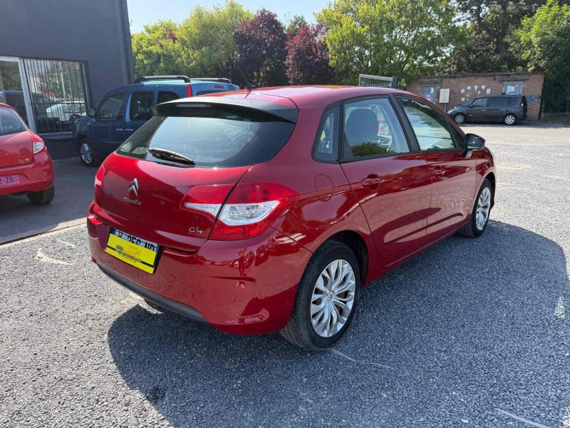 CITROEN C4 CONFORT1L4 ESSENCE  FAIBLE KILOMETRAGE 
