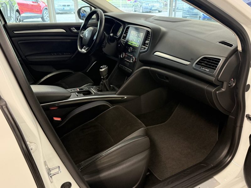 RENAULT MEGANE IV 1.5 dCi 110 ch Energy Intens
