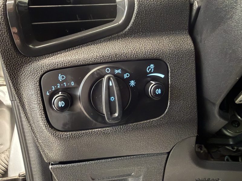FORD ECOSPORT 1.5 EcoBlue TDCi 95 ch Titanium