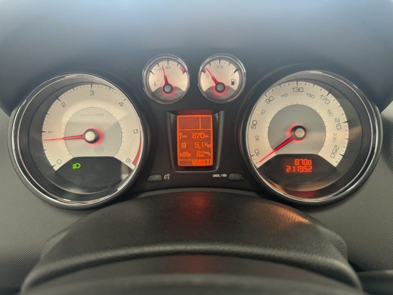 PEUGEOT 308 2.0 HDI 150 SPORTIUM 2011