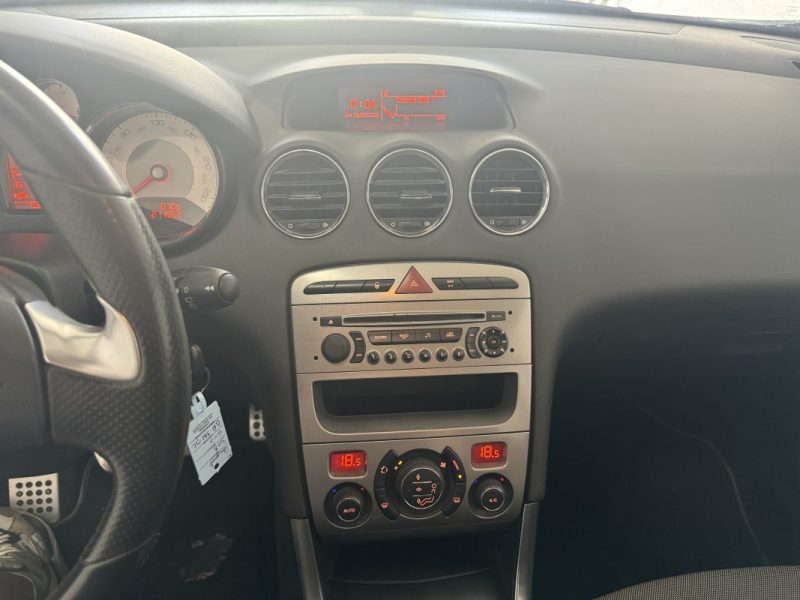 PEUGEOT 308 2.0 HDI 150 SPORTIUM 2011