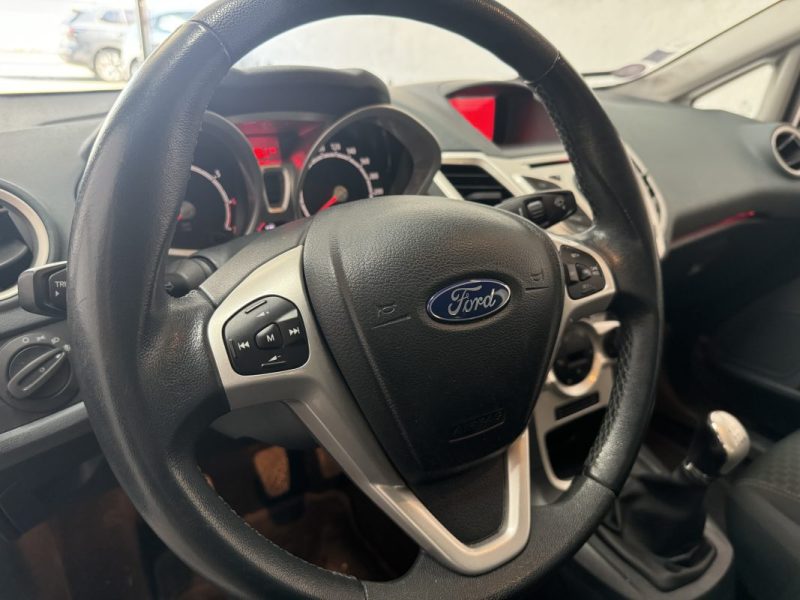 FORD FIESTA 1,25L 82CV TITANIUM 2011