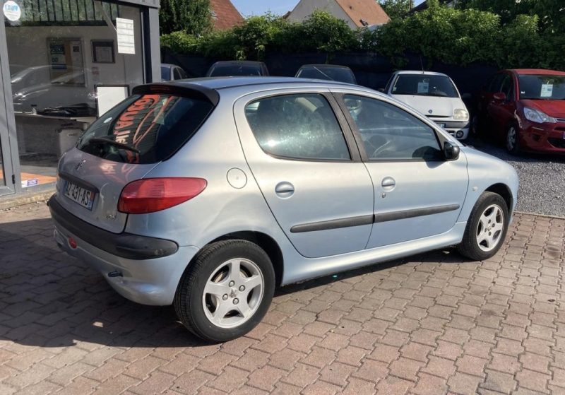 PEUGEOT 206 1.4L i 75cv XT PACK / Révisée&Garantie 