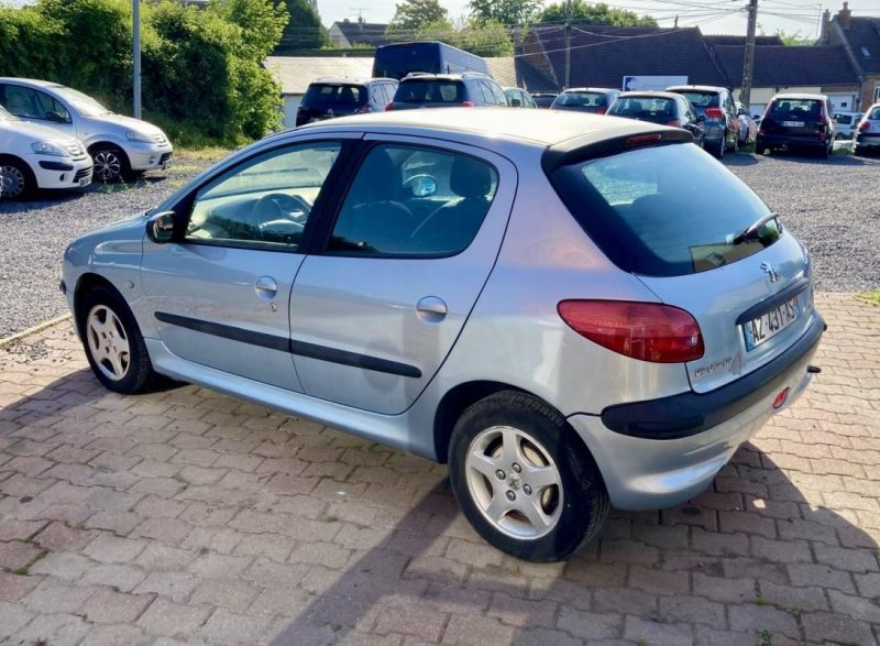 PEUGEOT 206 1.4L i 75cv XT PACK / Révisée&Garantie 