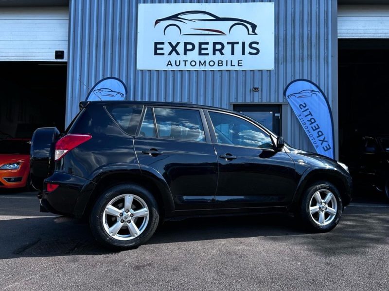TOYOTA RAV4 2.2 d-CAT SOL 177CV  