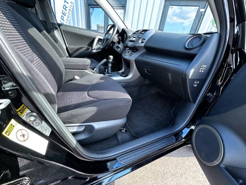 TOYOTA RAV4 2.2 d-CAT SOL 177CV  