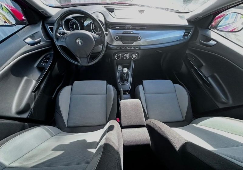 ALFA  ROMEO GIULIETTA  2.0  JTdM 140CV PACK TURISMO 