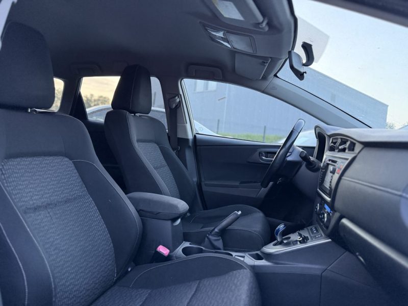 TOYOTA AURIS TOURING SPORTS 1.8 HYBRID 136h DYNAMIC BUSINESS