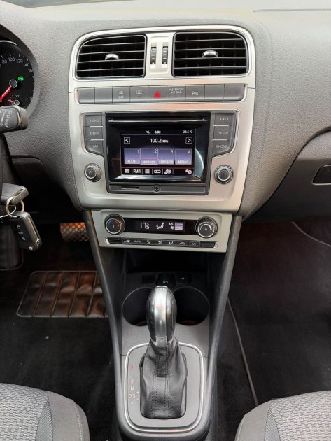 VOLKSWAGEN POLO 1.2 TSI 110 SPORTLINE DSG 