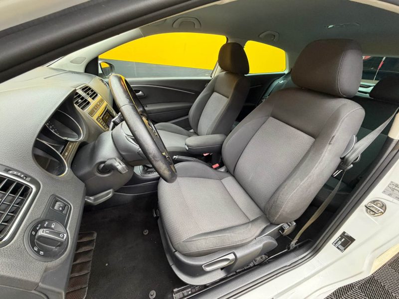 VOLKSWAGEN POLO 1.2 TSI 110 SPORTLINE DSG 