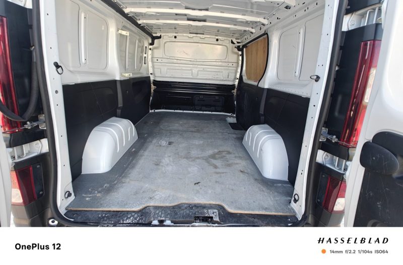 RENAULT TRAFIC L1H1 1200 2.0 DCI 120CH CONFORT E6 2020
