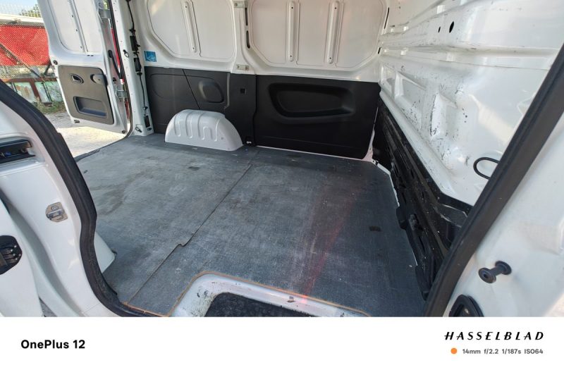 RENAULT TRAFIC L1H1 1200 2.0 DCI 120CH CONFORT E6 2020