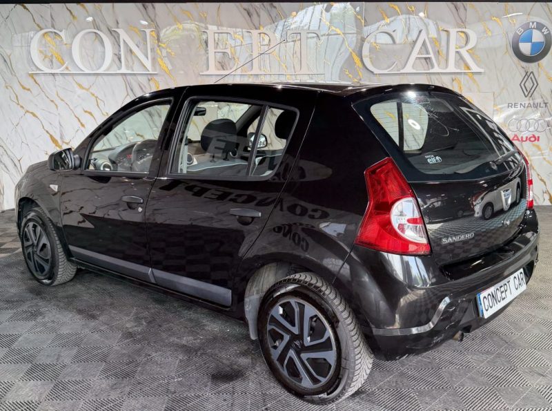 DACIA SANDERO 1.2 LIVE 2012 - 110 006Kms - Distrib ok - Premier Main - CLIMATISATION -SUIVIT DACIA