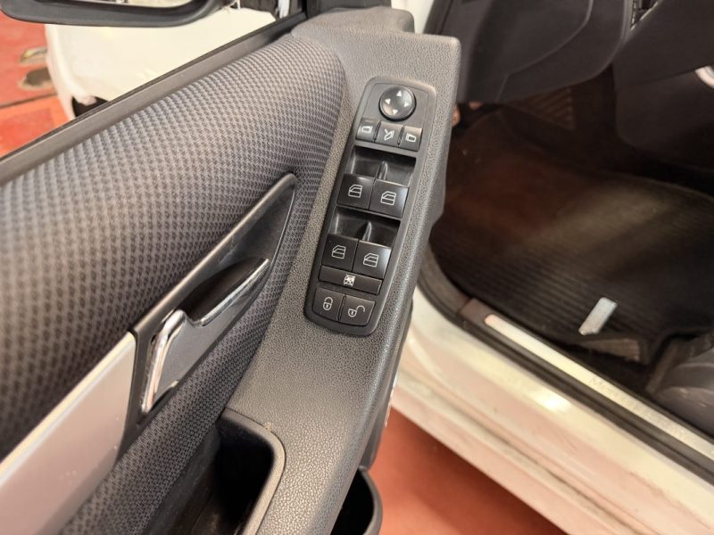 MERCEDES CLASSE B B180 CDI 1ère Main 