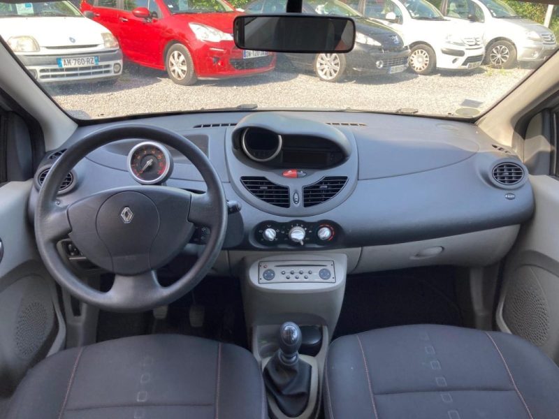 RENAULT TWINGO II RE73047 2008