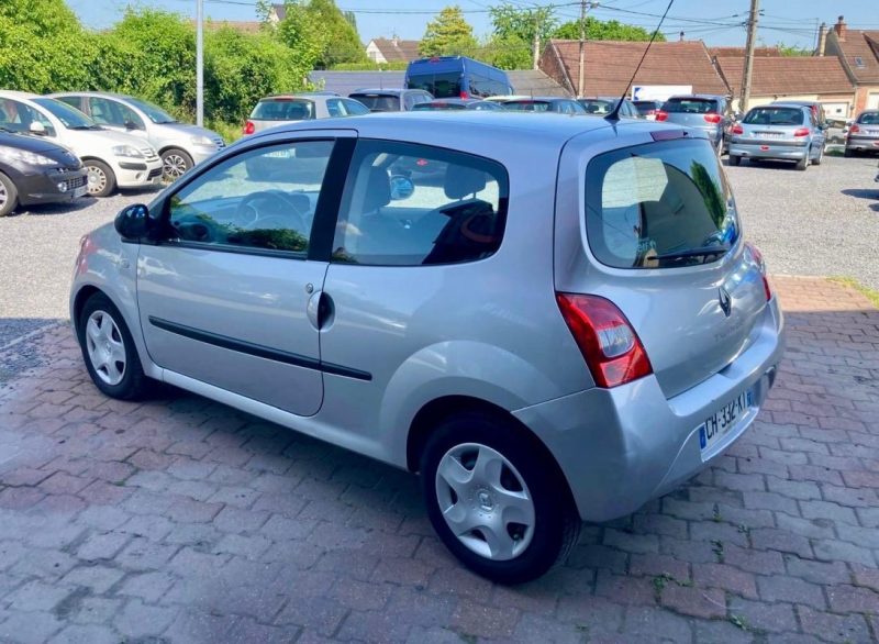 RENAULT TWINGO II RE73047 2008