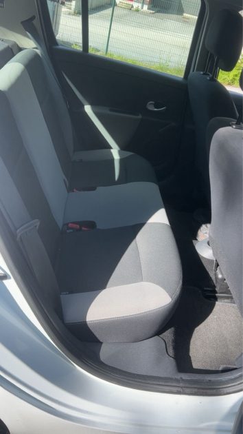 RENAULT CLIO III AUTHENTIQUE 1.2 75CH 