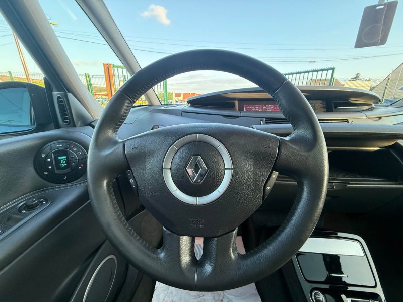 RENAULT ESPACE 4 IV 2.0 DCI 150CV 7 PLACES EXPRESSION PHASE 2  2010