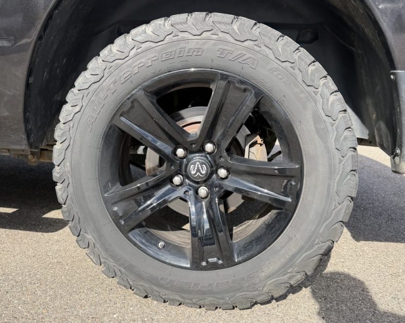 DODGE RAM 1500 5.7 V8 395 ch SLT SPORT - TVA Récupérable - Carte grise utilitaire
