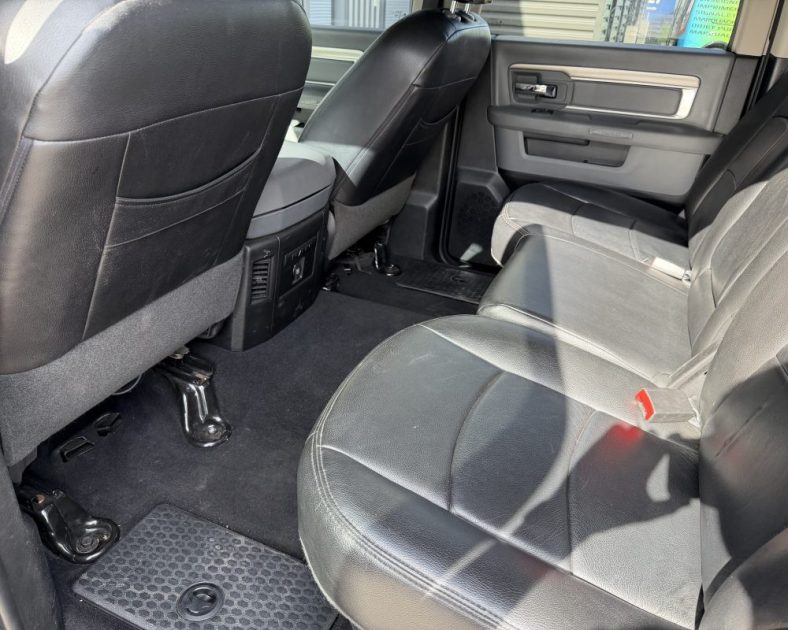 DODGE RAM 1500 5.7 V8 395 ch SLT SPORT - TVA Récupérable - Carte grise utilitaire