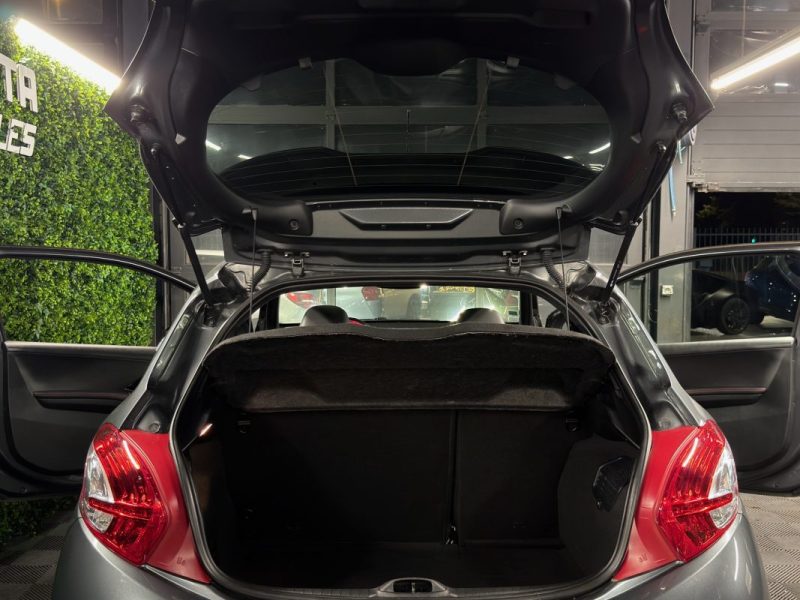 PEUGEOT 208 GTI 1.6 TURBO 200 Cv TOIT PANORAMIQUE / ORIGINE FRANCE ECRAN GPS - GARANTIE 1 AN
