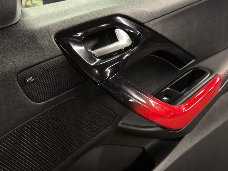 PEUGEOT 208 GTI 1.6 TURBO 200 Cv TOIT PANORAMIQUE / ORIGINE FRANCE ECRAN GPS - GARANTIE 1 AN