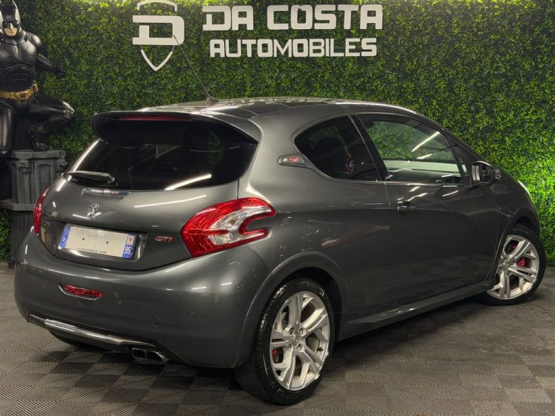 PEUGEOT 208 GTI 1.6 TURBO 200 Cv TOIT PANORAMIQUE / ORIGINE FRANCE ECRAN GPS - GARANTIE 1 AN