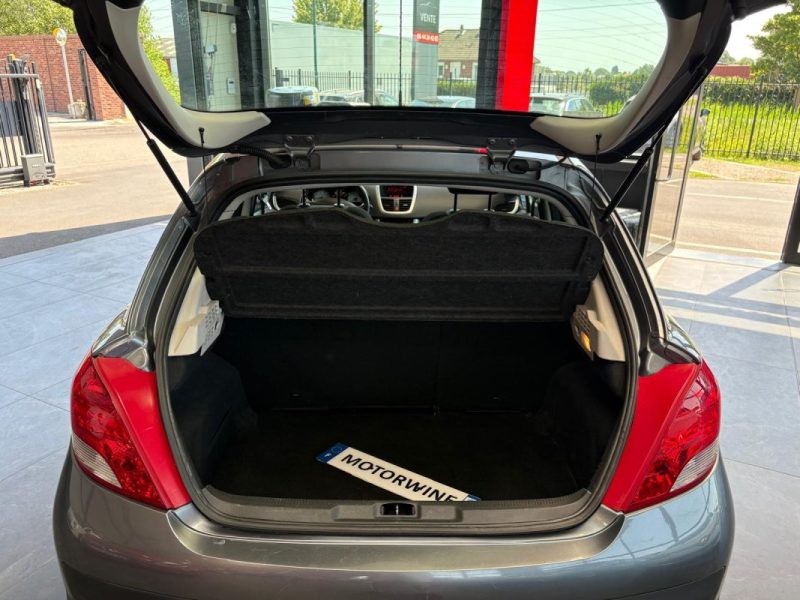 🔹 Peugeot 207 1.4 VTI 95 CH🌤️ Toit panoramique ❄️ Climatisation🛡️ Garantie 6 mois