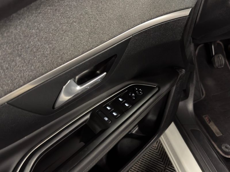 PEUGEOT 3008 II ALLURE 2.0 HDI 150 Cv APPLE CARPLAY & ANDROID BVM6 - GARANTIE 1 AN
