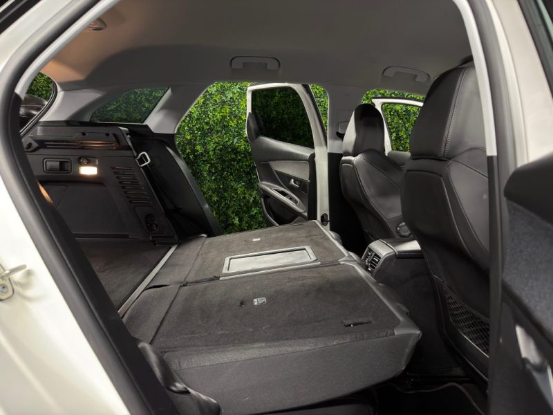 PEUGEOT 3008 II ALLURE 2.0 HDI 150 Cv APPLE CARPLAY & ANDROID BVM6 - GARANTIE 1 AN