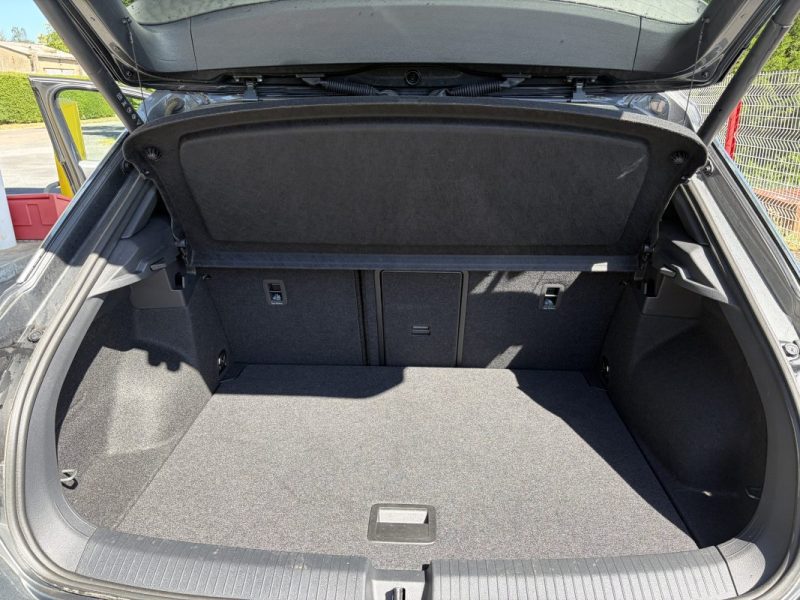 VOLKSWAGEN  T-ROC 1.5 Tsi 150 Ch R-Line / Garantie Constructeur