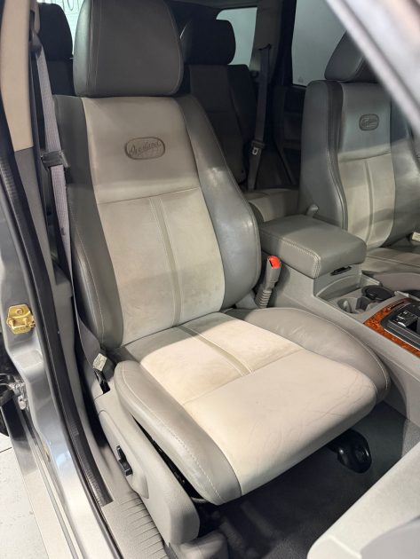 JEEP GRAND CHEROKEE OVERLAND 2007