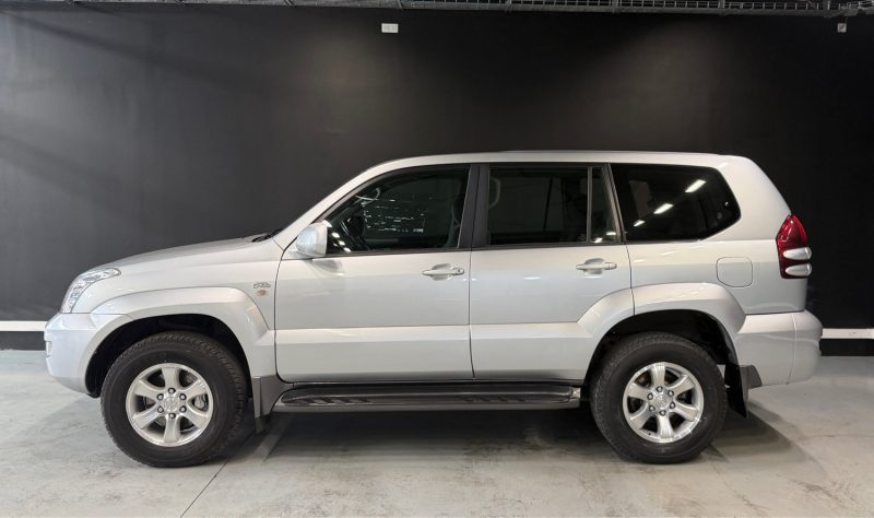 TOYOTA LAND CRUISER KDJ120 D4D GX 2004