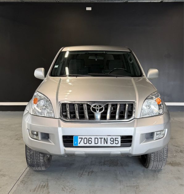TOYOTA LAND CRUISER KDJ120 D4D GX 2004