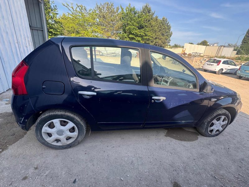 DACIA SANDERO 1.4 ESSENCE / GPL 75 Cv LAUREATE EN PANNE