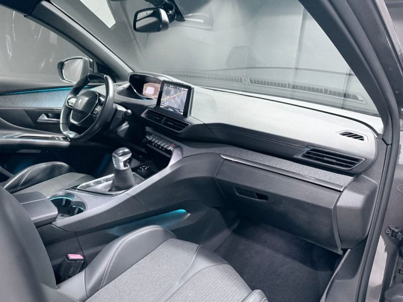 PEUGEOT 3008 2.0 BlueHDi 150ch GT Line S&S 