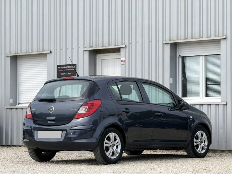 OPEL CORSA 1.3 CDTI 95CV COSMO 2011 210 500KM