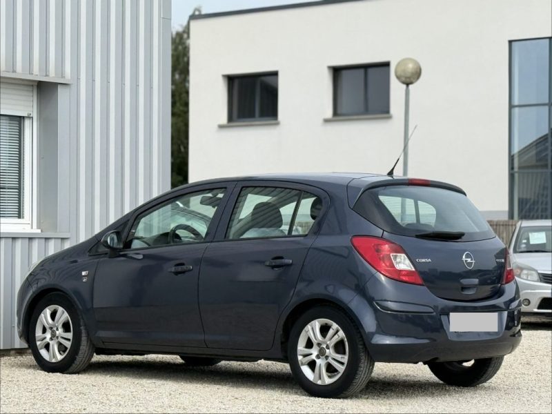 OPEL CORSA 1.3 CDTI 95CV COSMO 2011 210 500KM