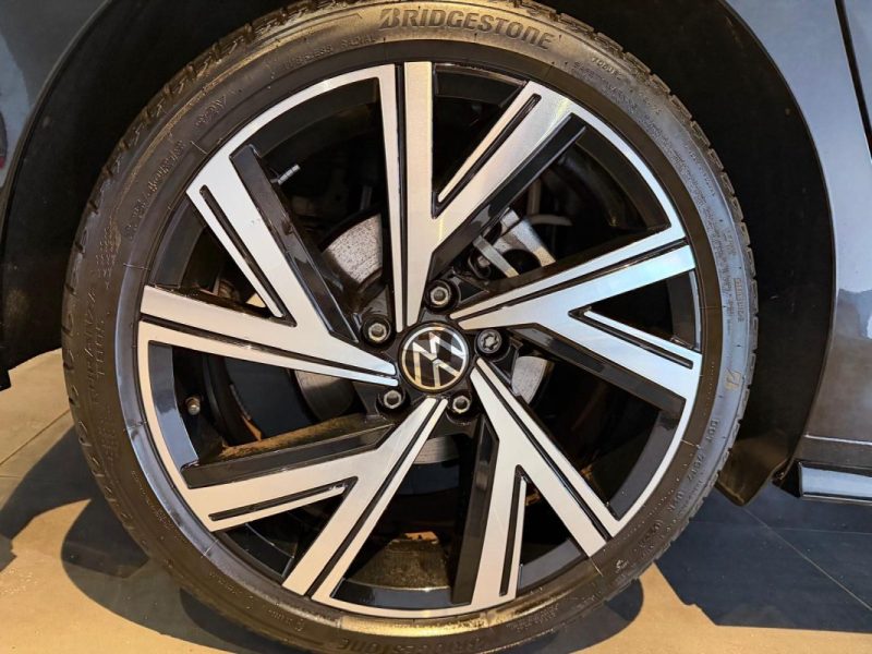 VOLKSWAGEN GOLF VIII R-LINE 130 DGS7 ETSI OPF / GTIE CONSTRUCTEUR 07/2029