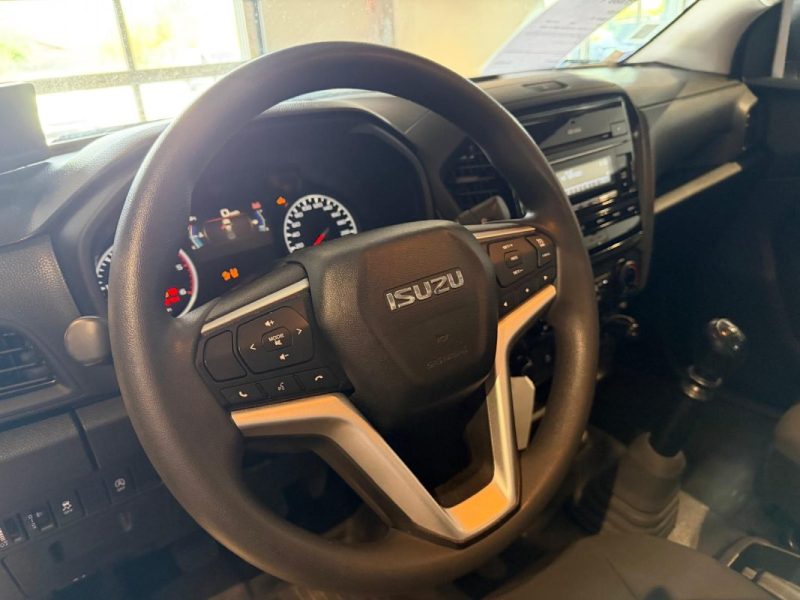 ISUZU D-MAX III N60 F 1.9 164 4X4 SPACE CAB / ENTRETIEN COMPLET ISUZU 