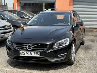 VOLVO V60 D3 2.0 TDI 150 cv -  GARANTIE 12 mois - Momentum - Boite Automatique