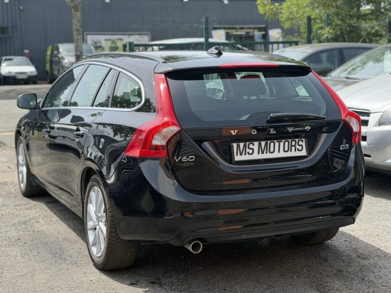 VOLVO V60 D3 2.0 TDI 150 cv -  GARANTIE 12 mois - Momentum - Boite Automatique