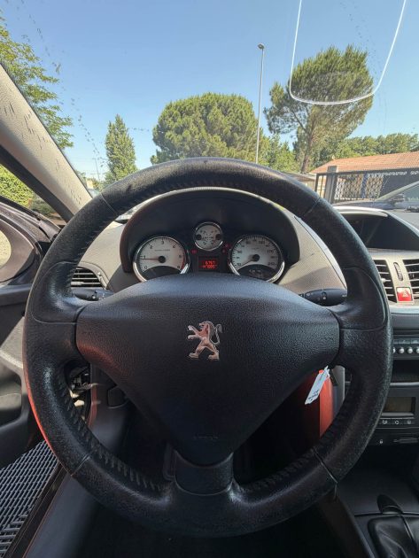 PEUGEOT 207 1.6 HDI 110 - TOIT OUVRANT - CLIM 