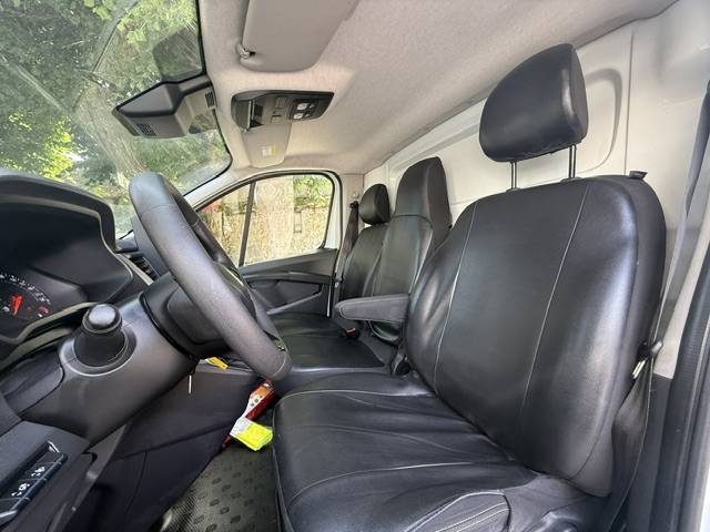 RENAULT TRAFIC III 2.0 DCI 150 BOITE AUTO / 1ERE MAIN  / GPS / CARPLAY / 16250 HT / ATTELAGE  2022