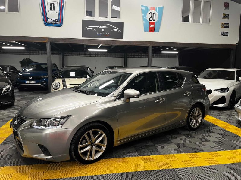 MAGNIFIQUE LEXUS CT 200H EXECUTIVE 1.8 136CH (CAMÉRA DE RECUL, BLUETOOTH, ÉCRAN MULTIMÉDIA)